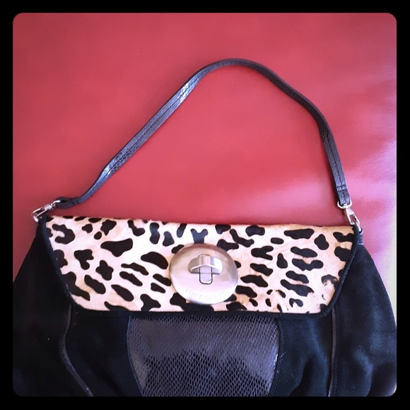 Vince Camuto Handbags - Vince Camuto Shoulder bag